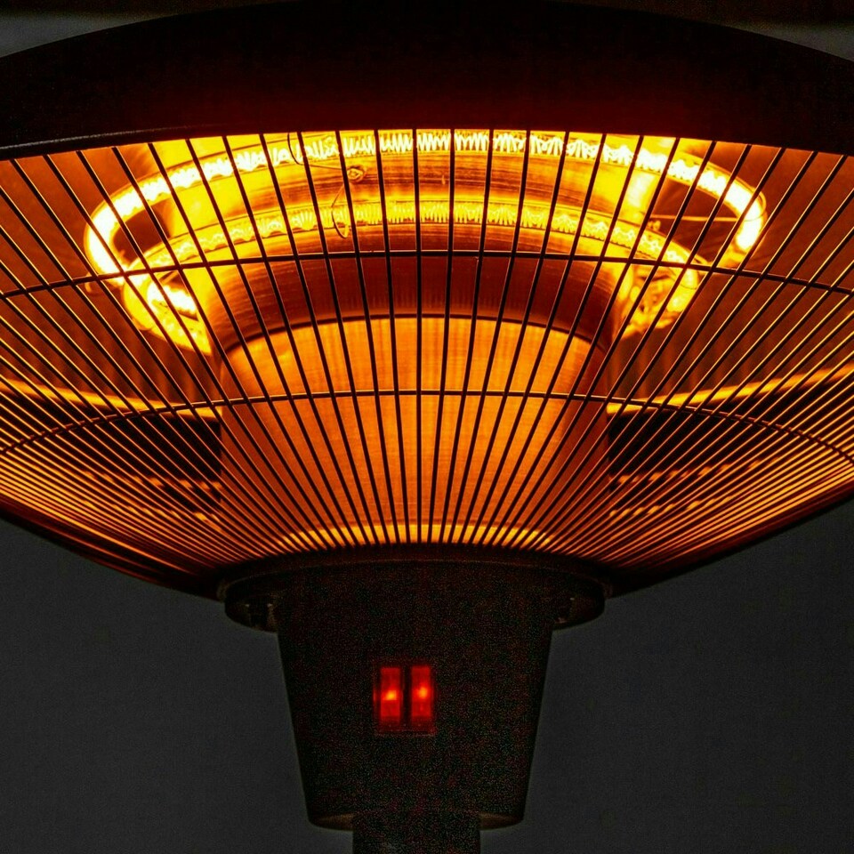 image 1 of Free Standing Halogen Patio Heater Black 2.1kW IP44