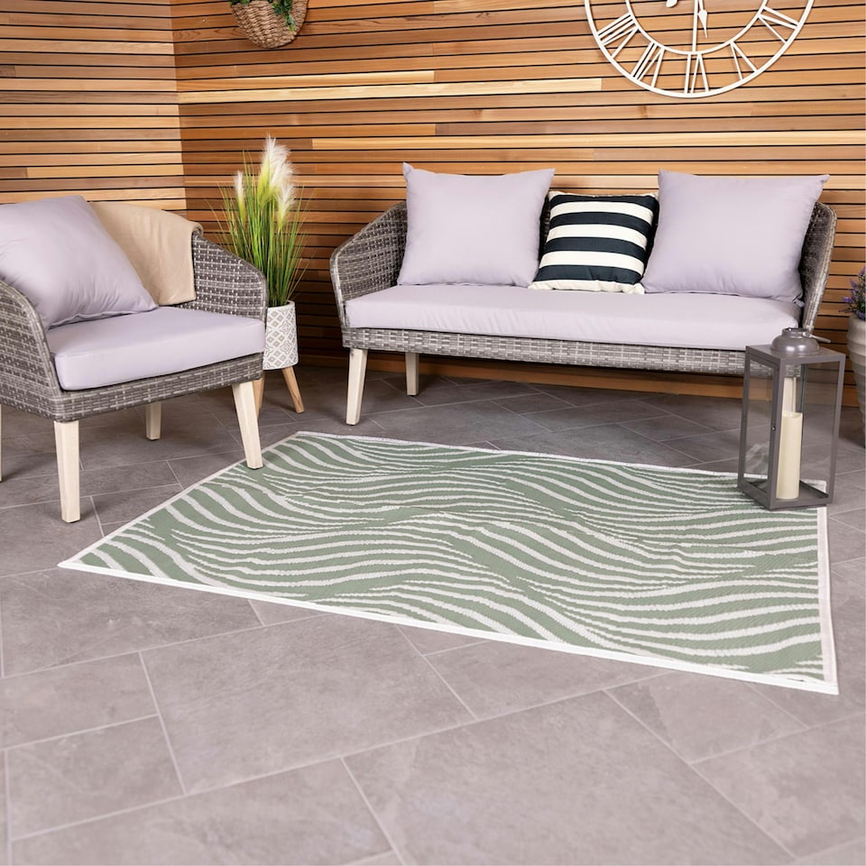 image 1 of Charles Bentley Green Weatherproof Indoor/Outdoor Rug 120x170