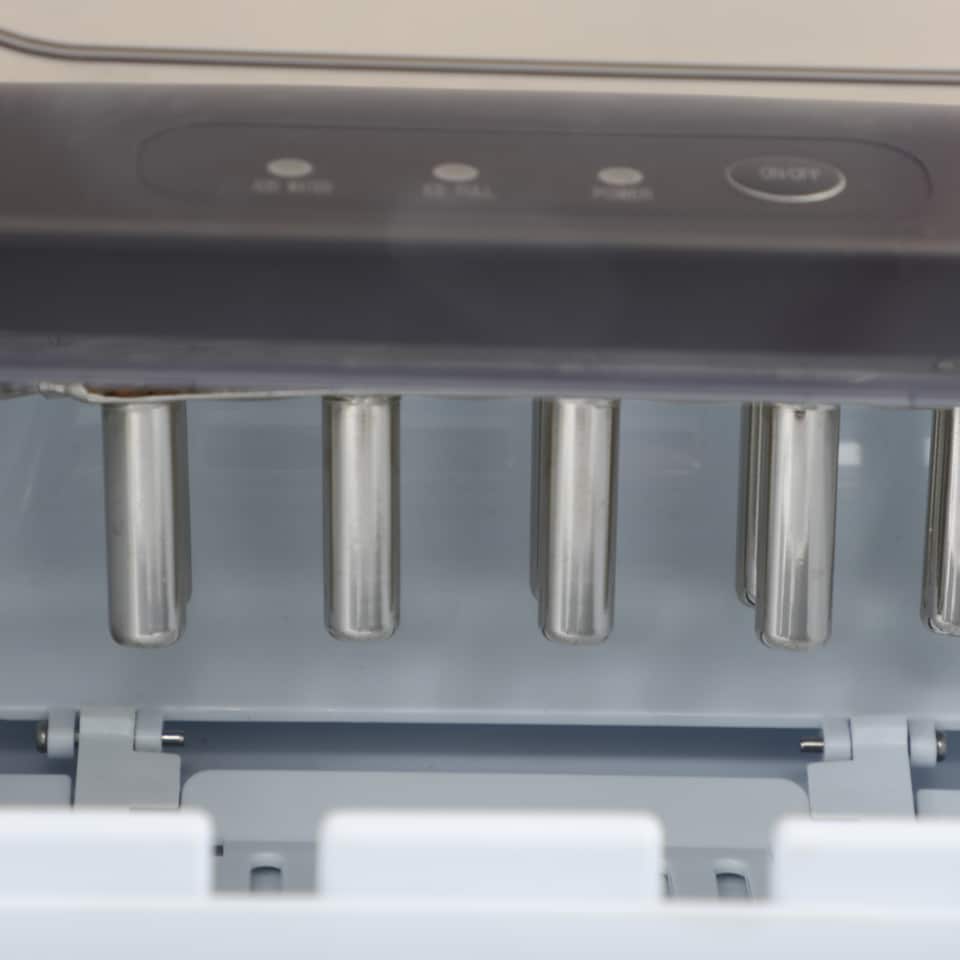 image 1 of HOMCOM Ice Maker Machine Counter Top, 12Kg in 24 Hrs, 9 Cubes Ready in 6-12Mins, Portable Ice Cube Maker with Ice Scoop and Basket, Black