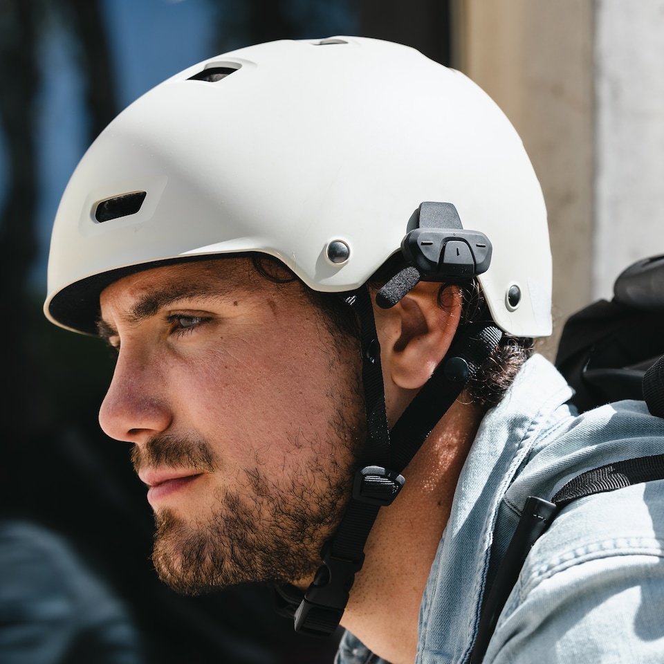 image 1 of Supertooth Roamee Bluetooth Hands Free Kit