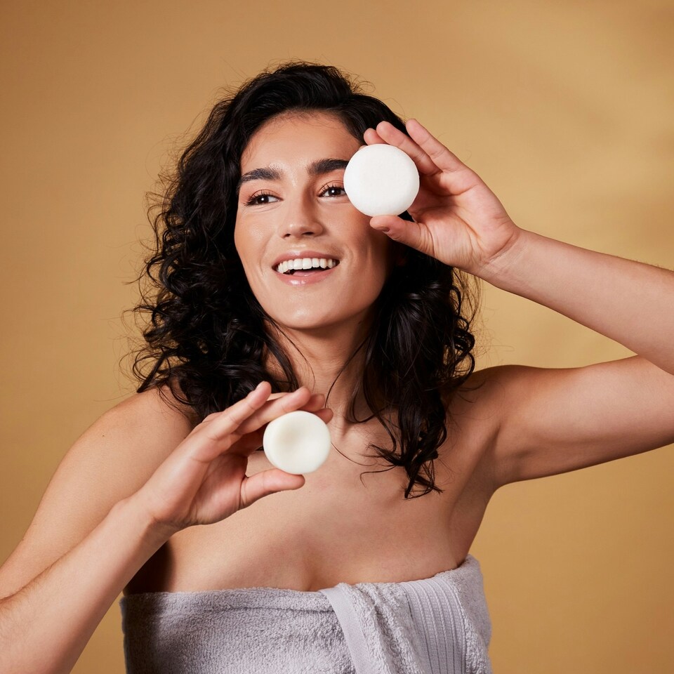 image 1 of nope. peppermint refresh conditioner bar: promote scalp health in travel tin 43g