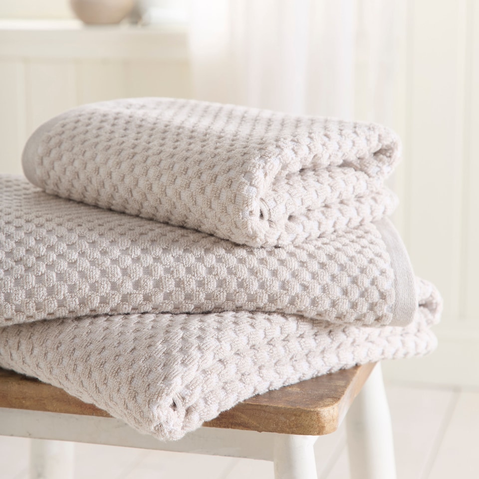 image 1 of D & D Popcorn Check Hand Towel Natural