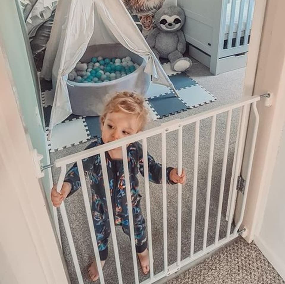 image 1 of Safetots Eco Screw Fit Baby Gate, White, 70cm - 80cm, Stair Gate for Toddler and Baby, Screw Fit Safety Barrier
