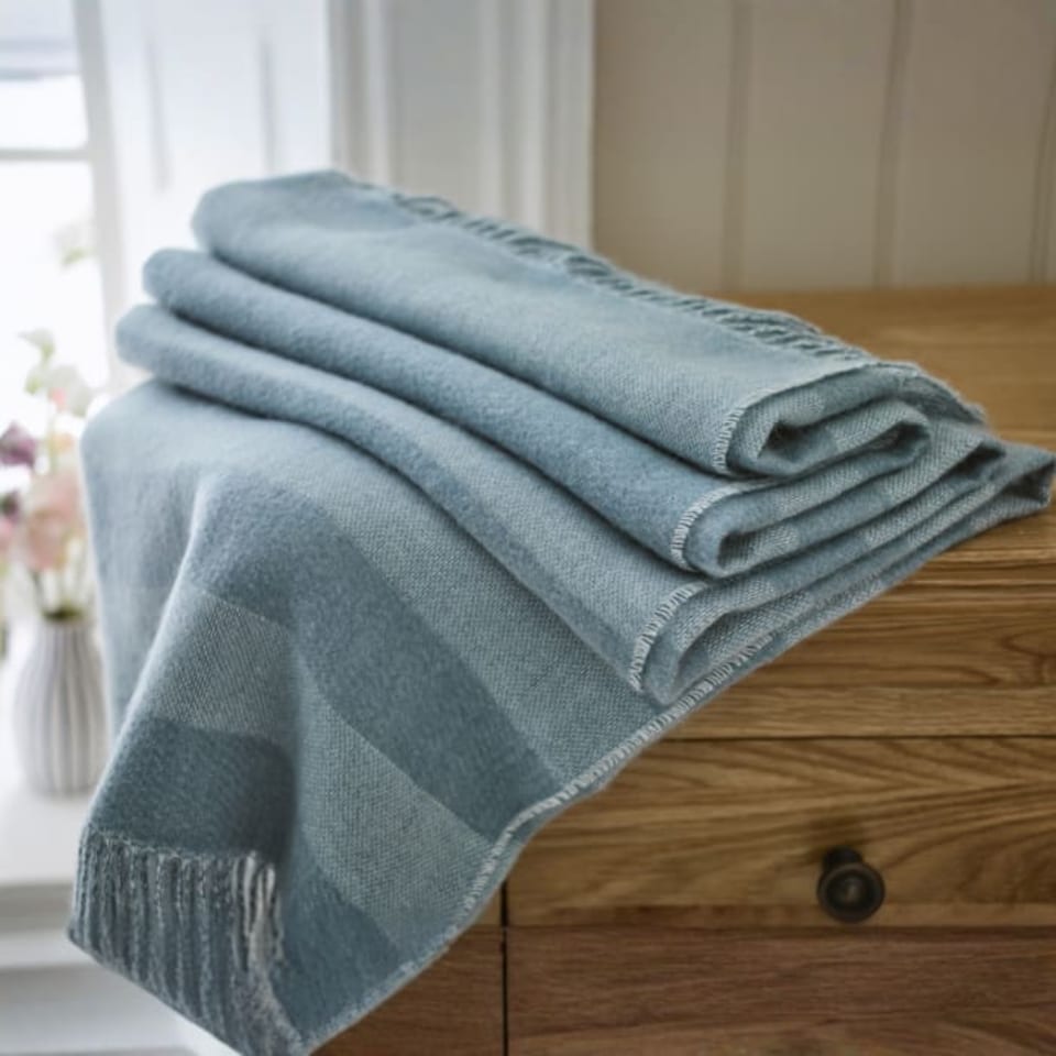 image 1 of St.Ives Supersoft Yarn Dyed Jacquard Throw