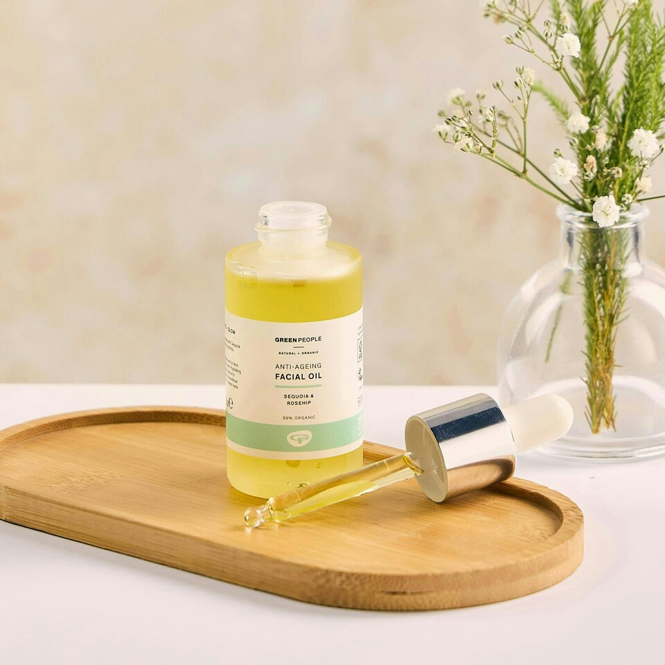 image 1 of Green People Anti-Ageing Facial Oil - Paraben & Alcohol Free - Cruelty Free & Vegan, 30ml