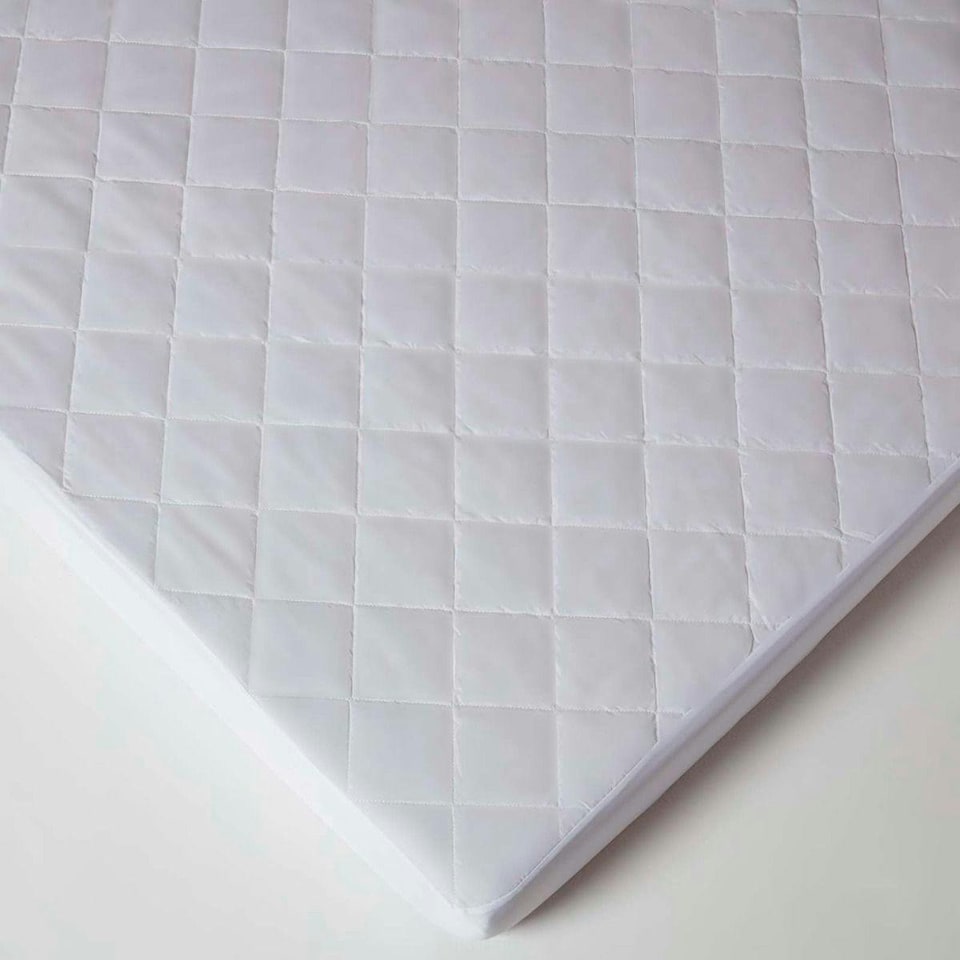 image 1 of Homescapes Quilted Mattress Protector
