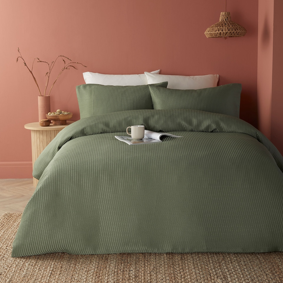 image 1 of Serene Lindly Duvet Cover Set Dark Green/New Green