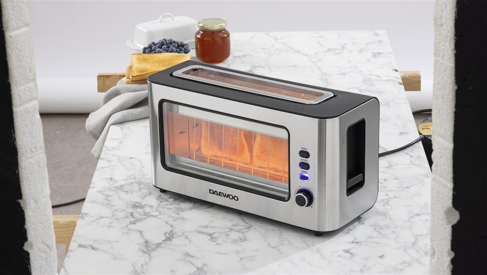image 1 of Daewoo Glass Kettle And Toaster Set 1.7L 2 Slice