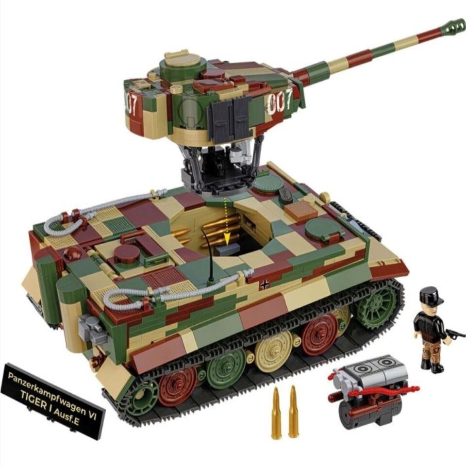 image 1 of Executive Edition Panzerkampfwagen VI Tiger Ausf. E. tank brick model - COBI 2587 - 1207 bricks