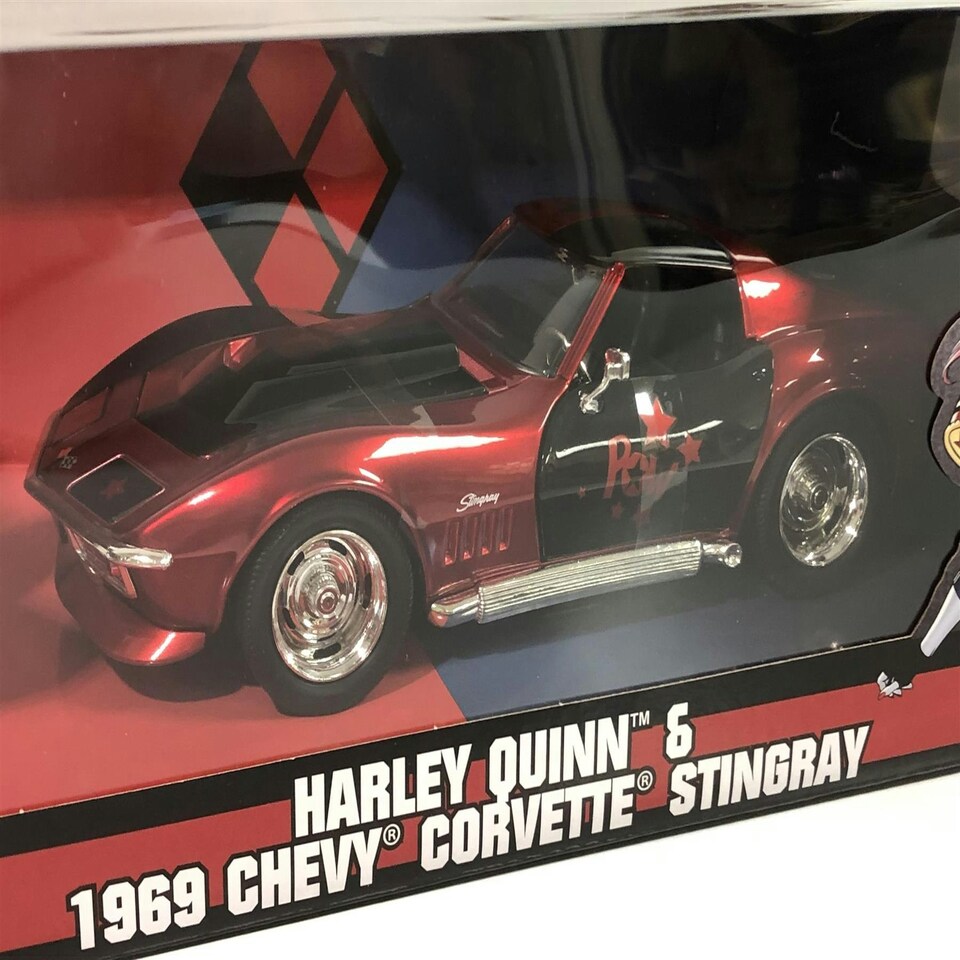 image 1 of Harley Quinn 1969 Chevrolet Corvette Stingray with Figure 1:24 Scale Jada 31196