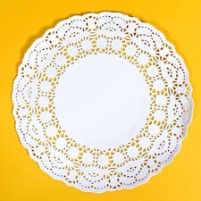 White Round Kraft Paper Doilies 24cm / 9.5 in - Pack of 250