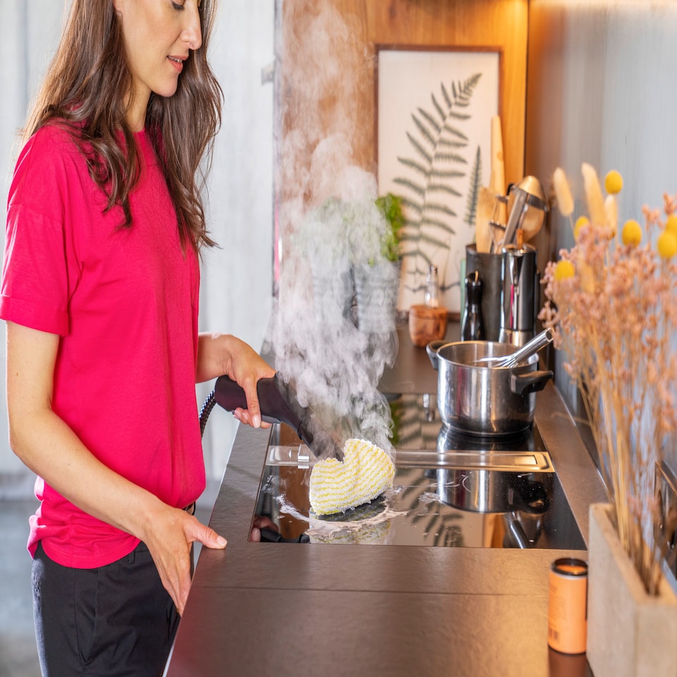 image 1 of Kärcher SC 2 EasyFix Steam Cleaner