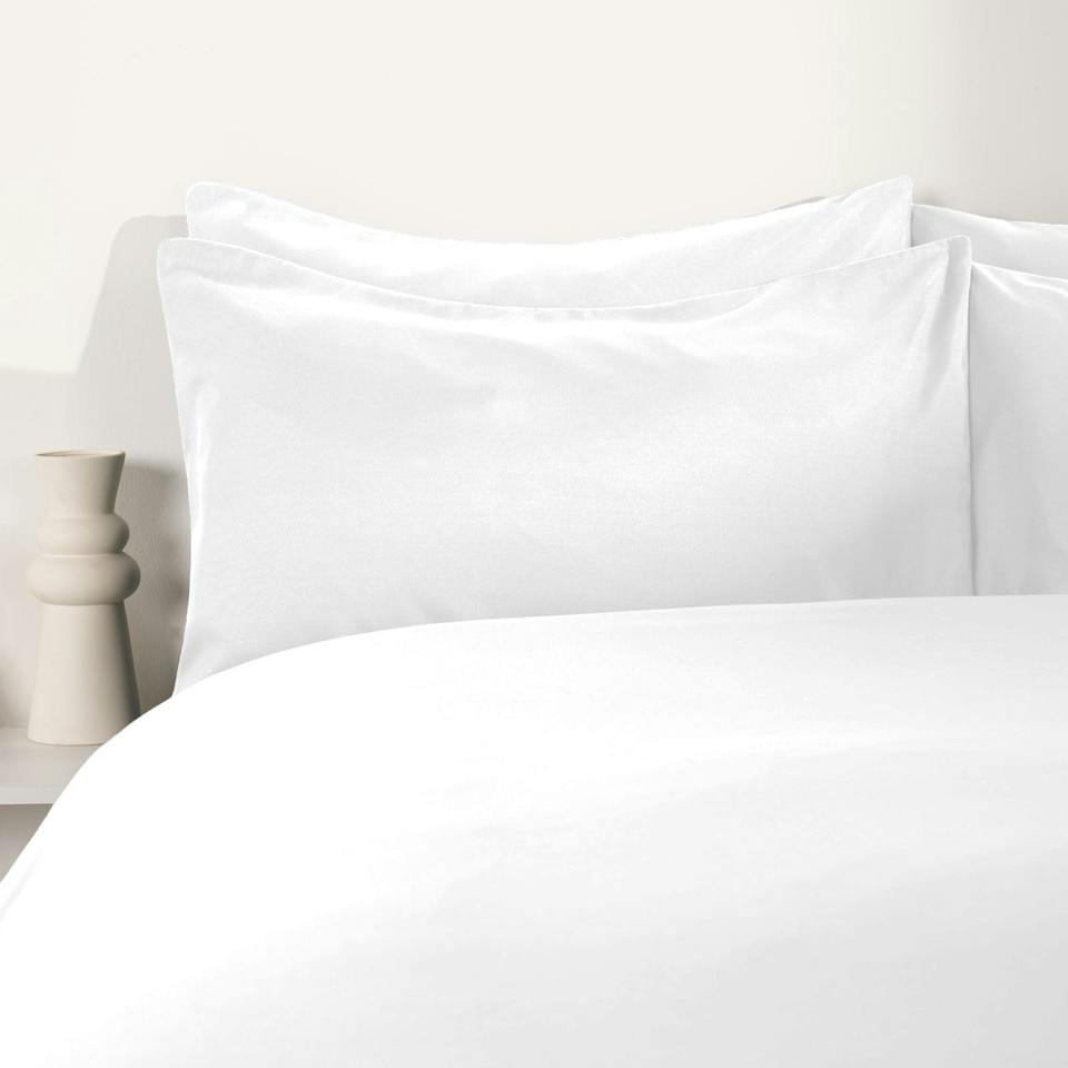 image 1 of OHS Microfibre Plain Soft Duvet Cover and Pillowcase Set, King - White