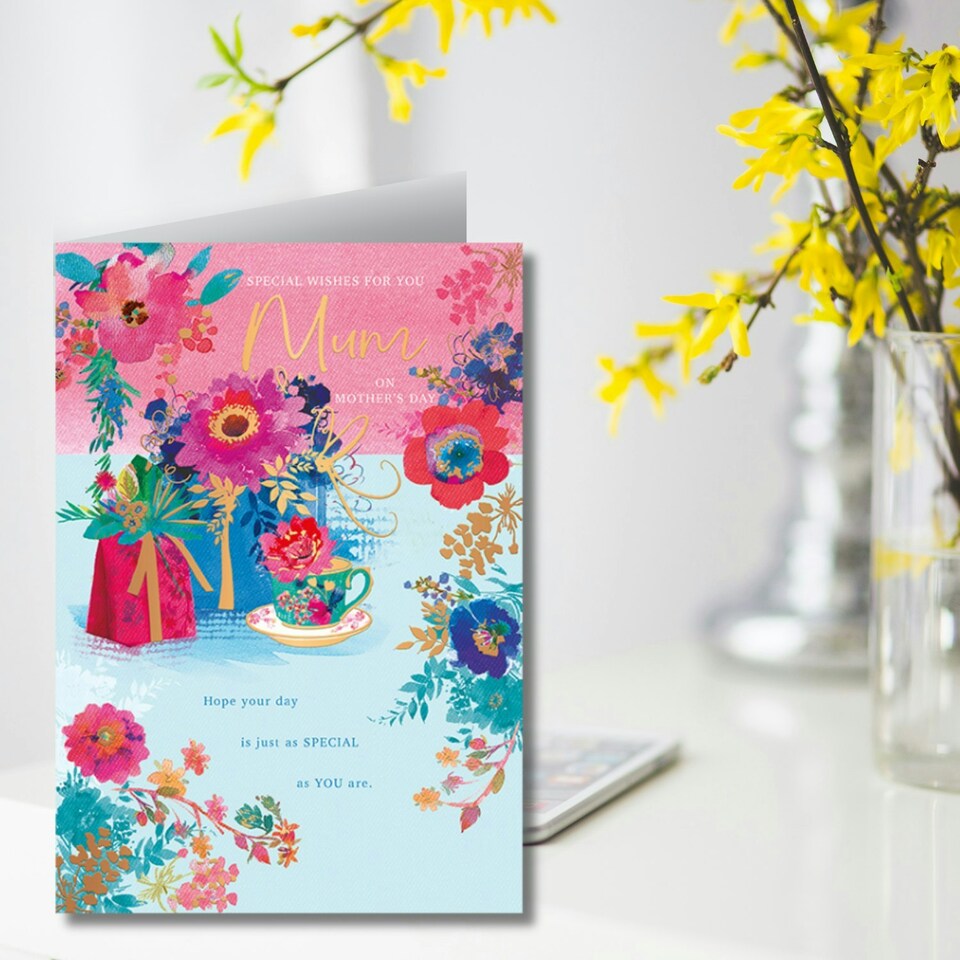 image 1 of Words 'n' Wishes Mother's Day Card for a Lovely Mum on Mothering Sunder, 23.5 x 16.5 cm