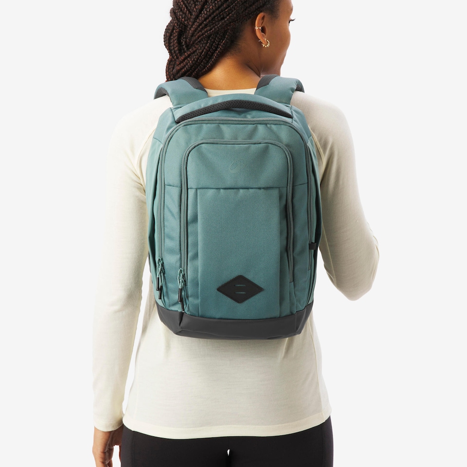image 1 of Decathlon Multi-pocket hiking backpack 16 L, Escape 500