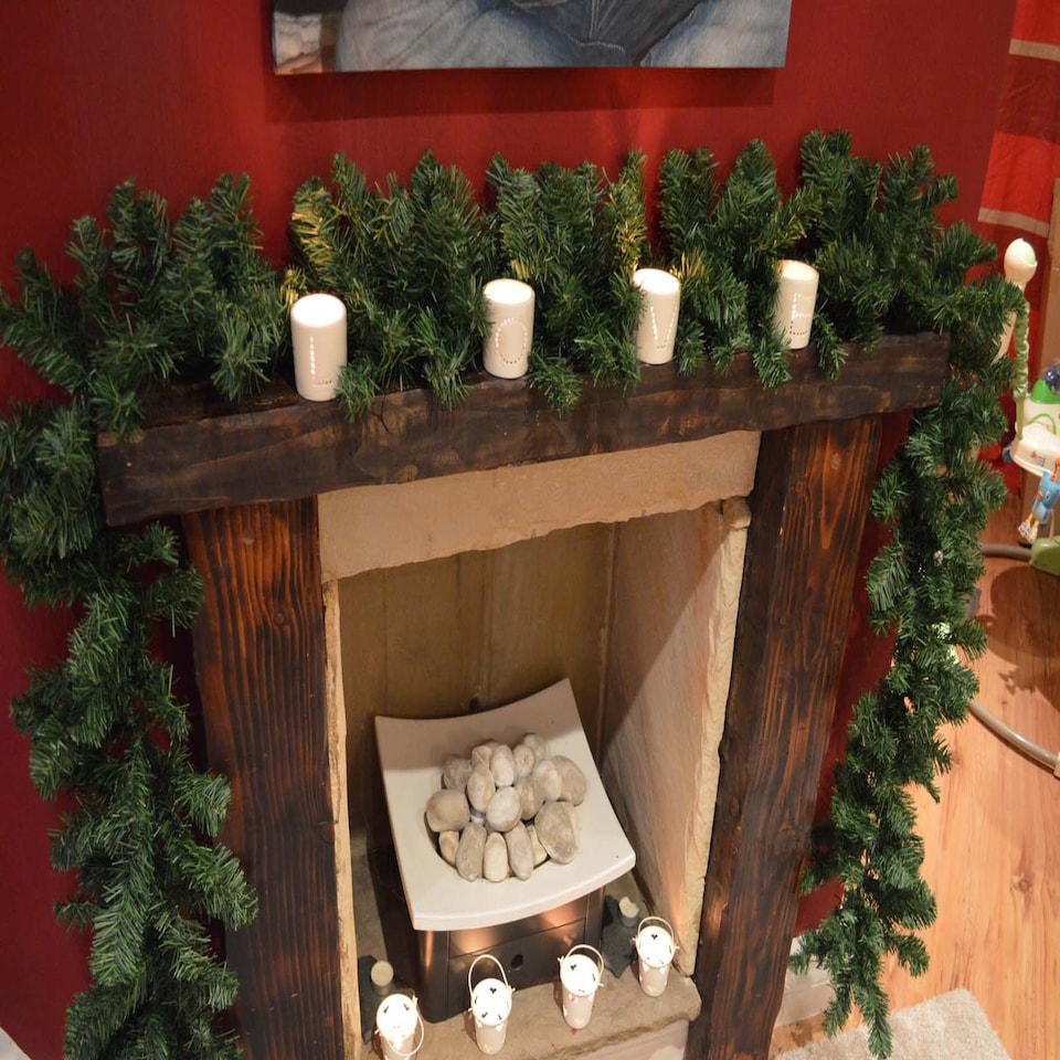 image 1 of 270cm (9ft) x 25cm Plain Green Imperial Pine Christmas Garland Decoration