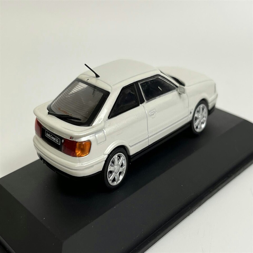 image 1 of 1992 Audi Coupe S2 2226ccm 5cyl Turbo White 1:43 Scale Solido 4312202
