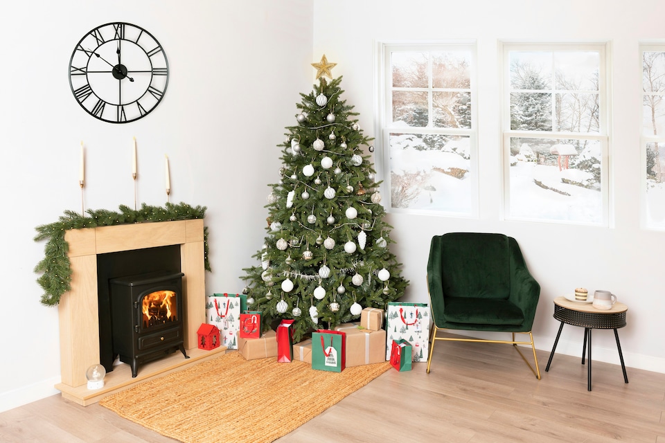 image 1 of Charles Bentley Luxury 6ft Faux Hinged Nordic Spruce Christmas Tree Green