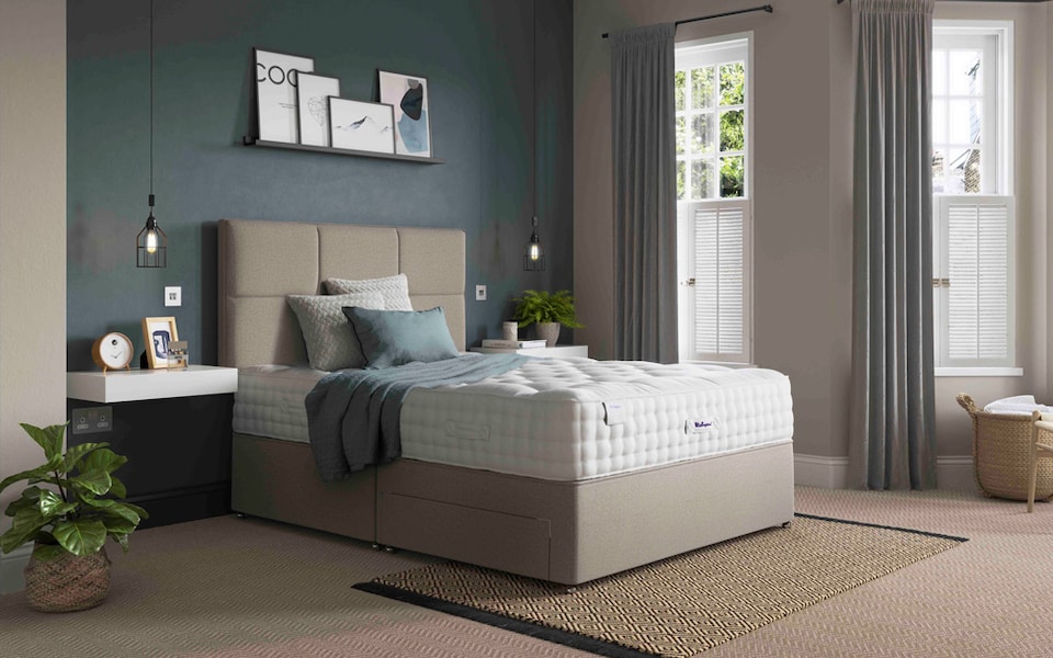 image 1 of Relyon Luxury Pashmina 2350 Pocket Mattress Small Double | White | Small Double | 1