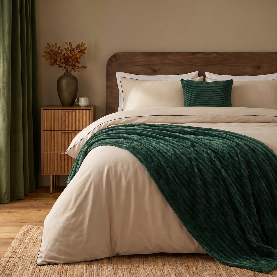 image 1 of OHS Faux Fur Ribbed Fleece Throw Blanket Winter Warm Supersoft