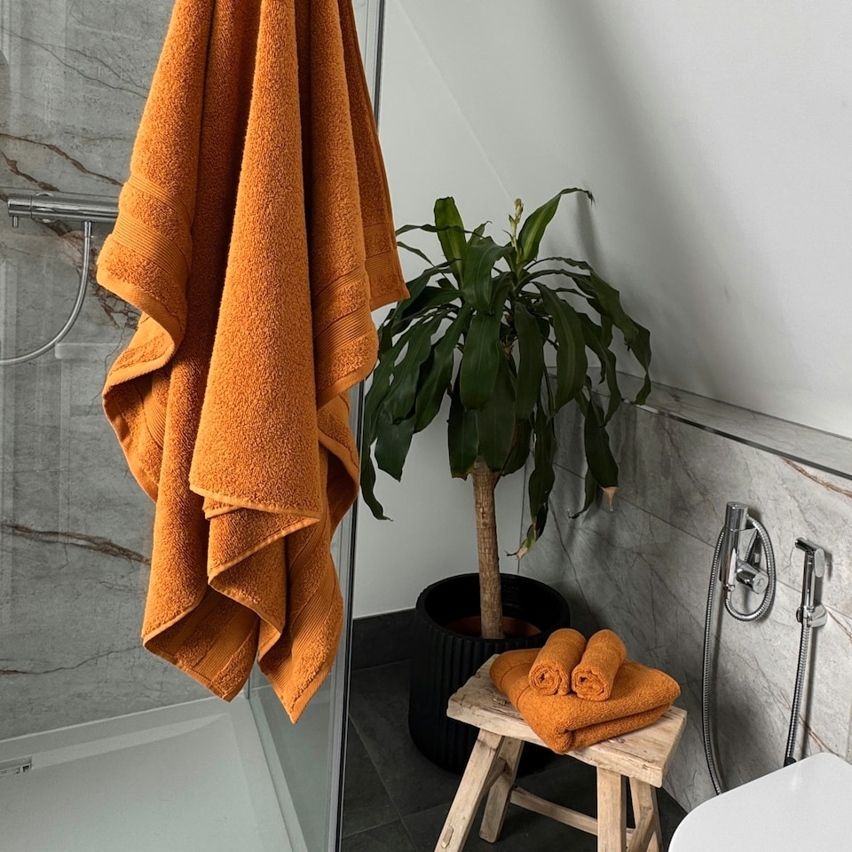 image 1 of Luxury Zero Twist Egyptian Cotton Bath Towels 70 x 120cm - Pack of 2 Orange | Caramel | Bath towel