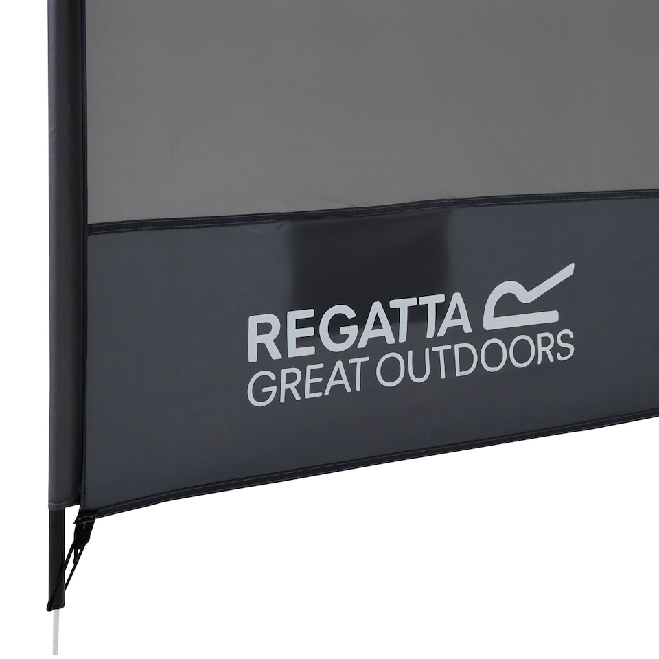 image 1 of Regatta 4 Pole Wind Break