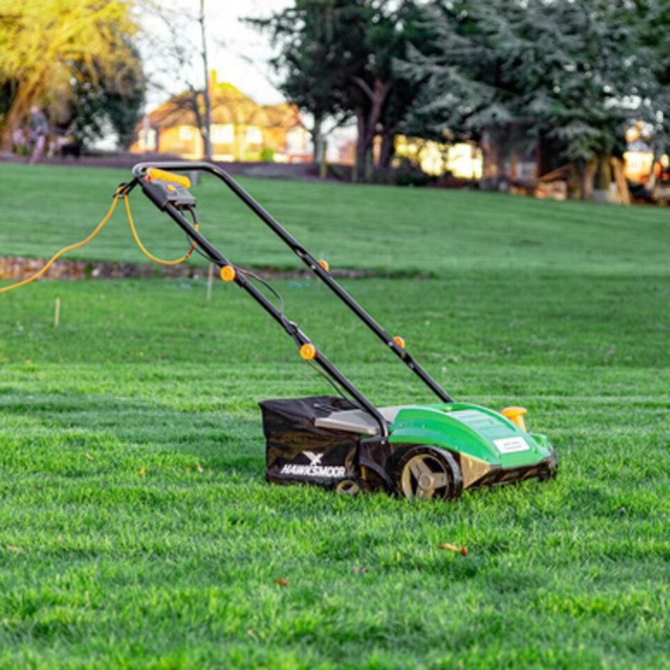 image 1 of Hawksmoor 1500W 32cm Scarifier 230V