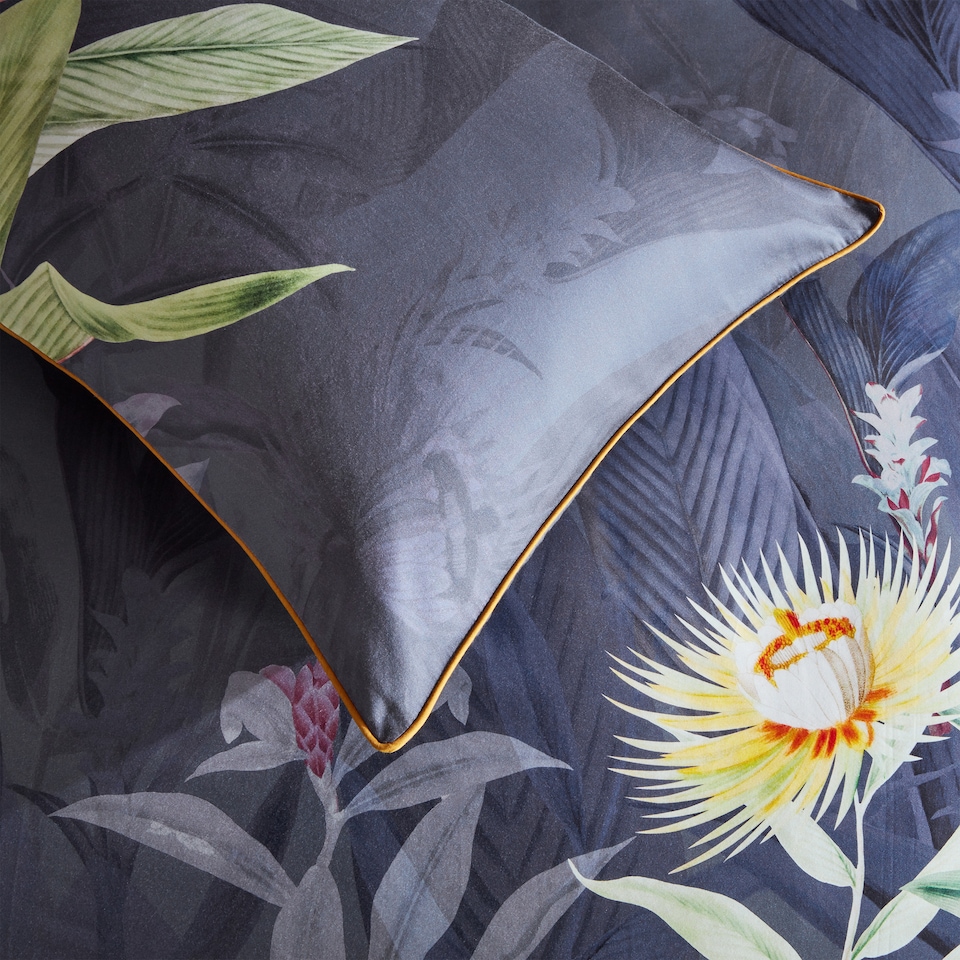 Paoletti Artemis Botanical Pillowcase Pair, Multicolour