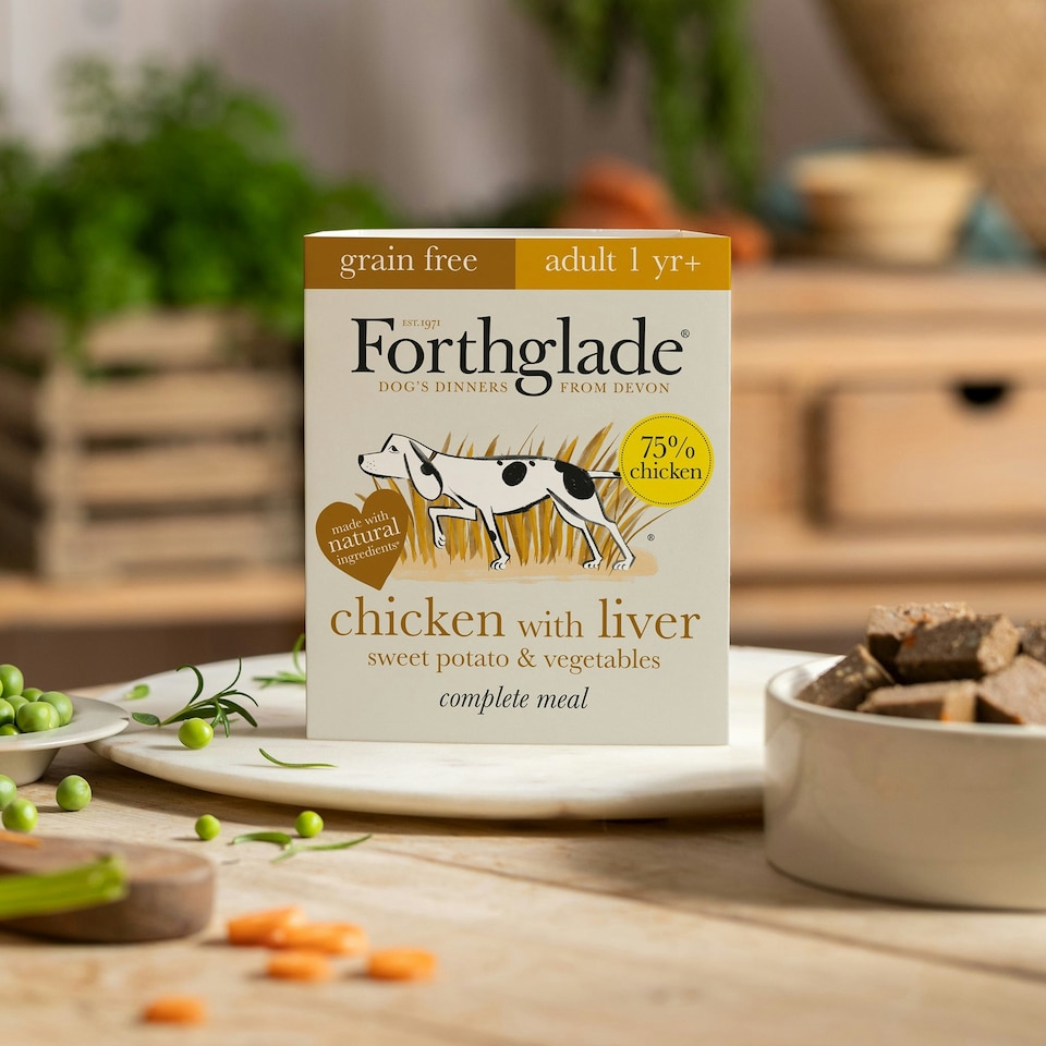 image 1 of Chicken & Liver Wet Dog Food (18x395g)
