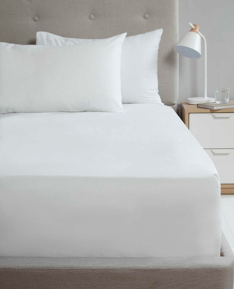 image 1 of Primrose Hill 200 Thread Count Extra Deep Cotton Fitted Sheet (40cm) | White | Double | 1