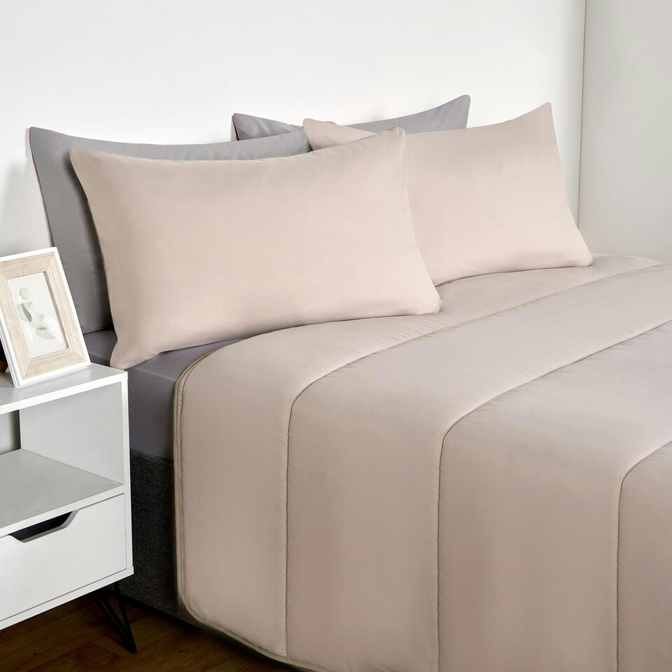 image 1 of OHS Coverless Reversible 10.5 Tog Duvet And Pillowcase Bedding Set, King - Sage/Natural Multi | Sage Green and Natural | King