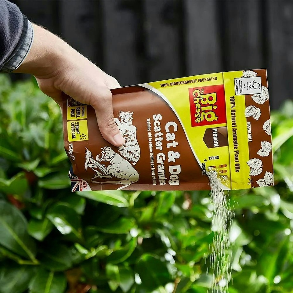 image 1 of The Big Cheese® Cat & Dog Scatter Granules 750g