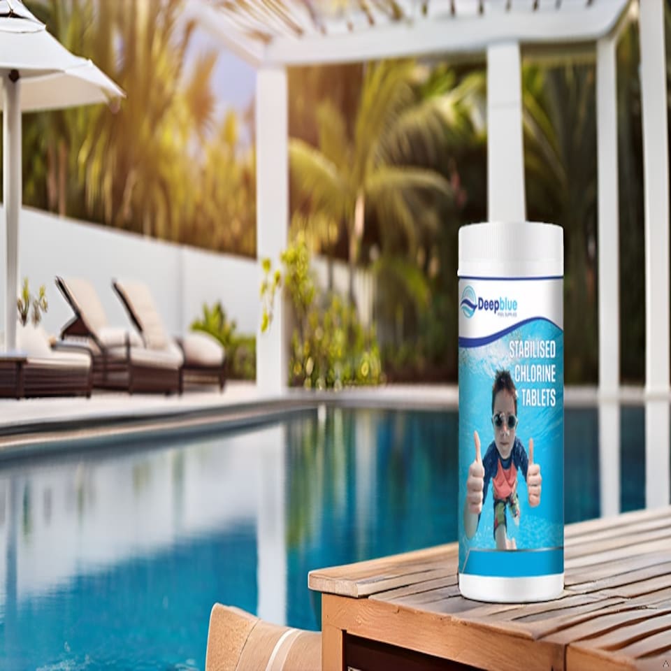 image 1 of Deep Blue Pro - Mini 20g STABILISED Chlorine Tablets 1kg WITH Floating dispenser