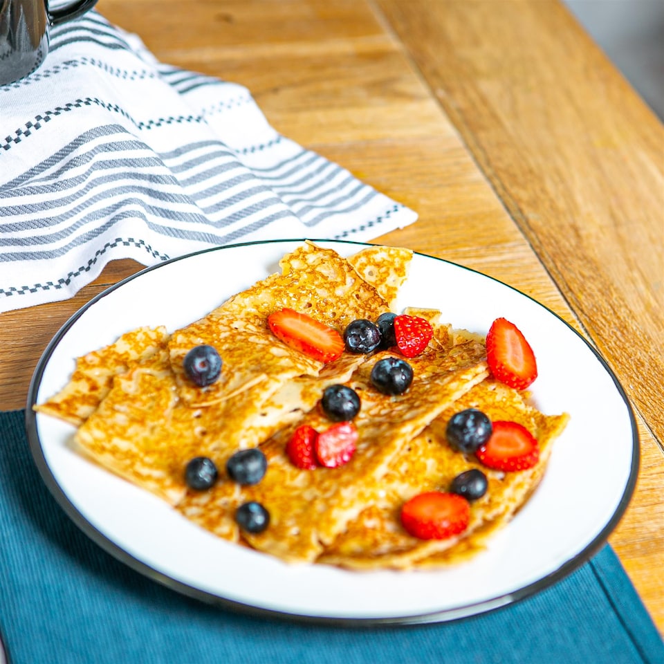 image 1 of Argon Tableware White Enamel Dinner Plates - 25.5cm - Black - Pack of 6 | Black | Black