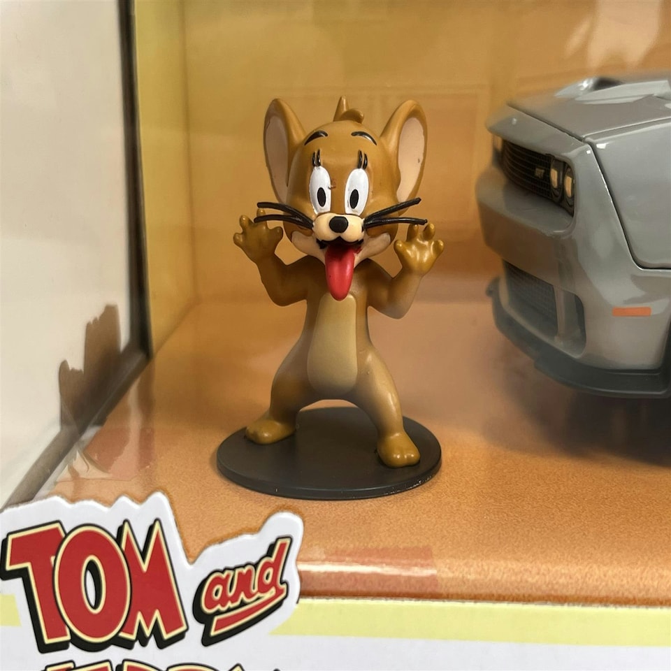 image 1 of Tom and Jerry 2015 Dodge Challenger Hellcat 1:24 Jada 253255047