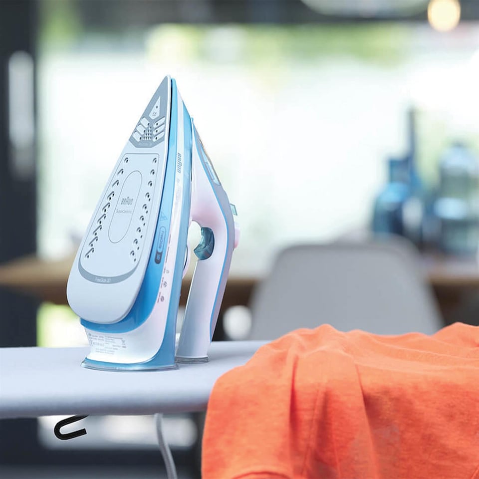 image 1 of Braun 2800W Texstyle 5 Steam Iron Blue