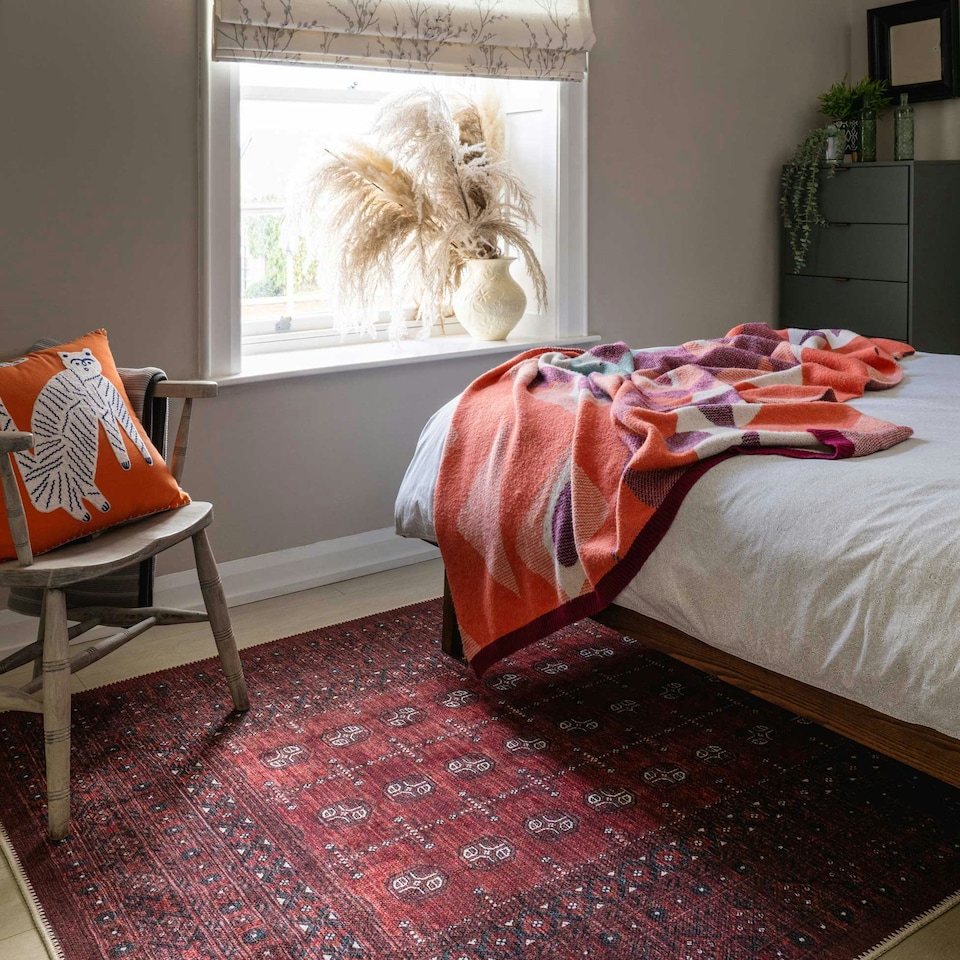 image 1 of KUKOON Distressed Red Traditional Persian Non Slip Washable Low Pile Rug 80cm x 150cm Red