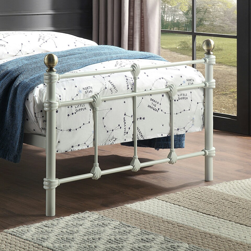 image 1 of Bayford Traditional Vintage Style White Metal Bed Frame (Single)