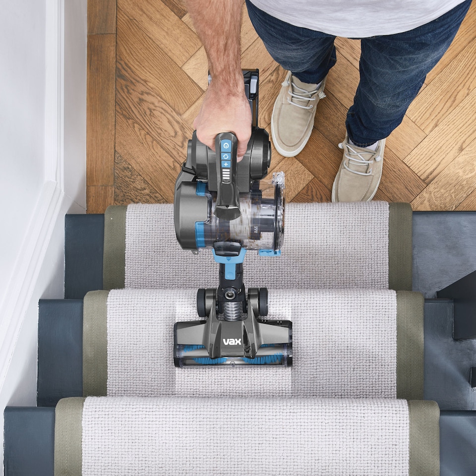 image 1 of VAX Blade 4 Classic Plus Cordless Vacuum Cleaner CLSV-B4CA