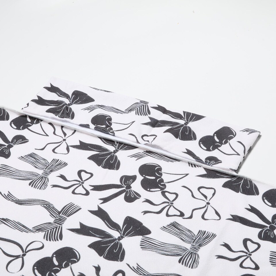 image 1 of OHS Bows Beach Towel with Bag Quick Dry Absorbent Travel Spa