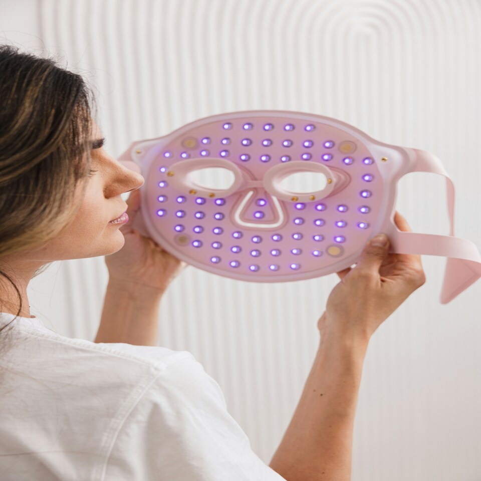 image 1 of Beautifly Aura Glam PRO LED Light Therapy Collagen Mask Pink