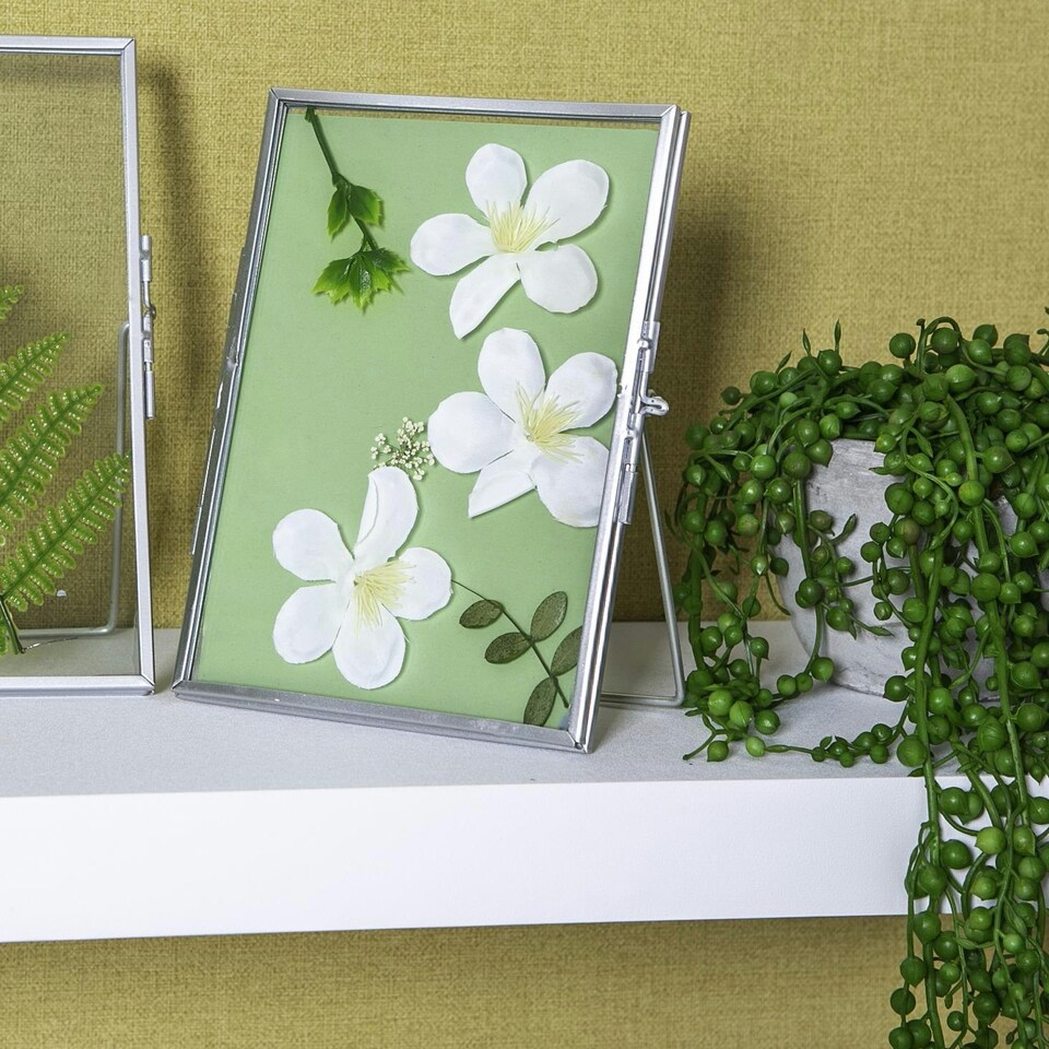 image 1 of Nicola Spring Standing Metal Photo Frames - 5" x 7" - Silver - Pack of 5 - Freestanding Picture Frame Display Frame Poster Frame Picture Display Silver | S