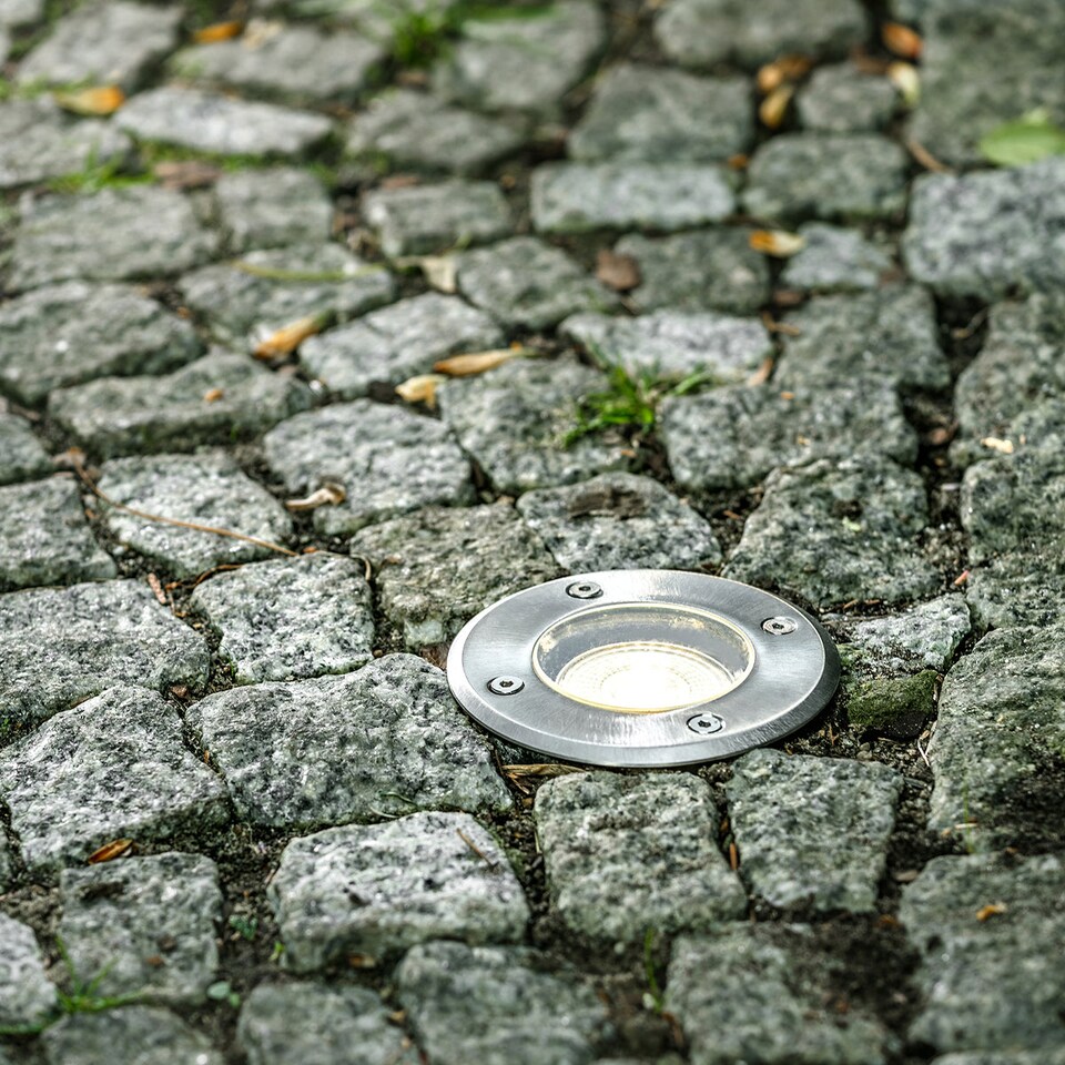 image 1 of CGC Lighting NOLA 10 cm Stainless Steel Effect Inground Deck Light GU10 IP67 | Silver | Stainless steel effect | Height: 10 cm, Width: 10 cm
