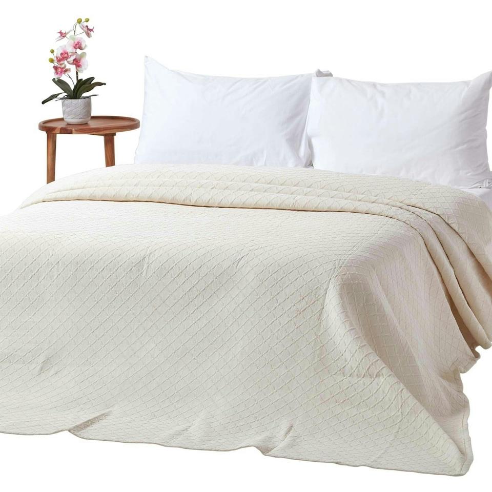 image 1 of Homescapes Cream Cotton Rich Metelassé Diamond Pattern Bedspread - Double | Cream