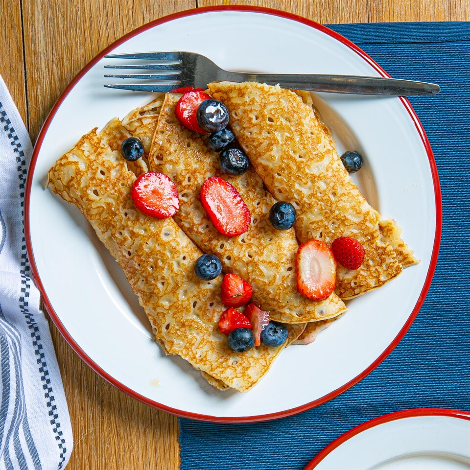 image 1 of Argon Tableware White Enamel Dinner Plates - 25.5cm - Red - Pack of 6