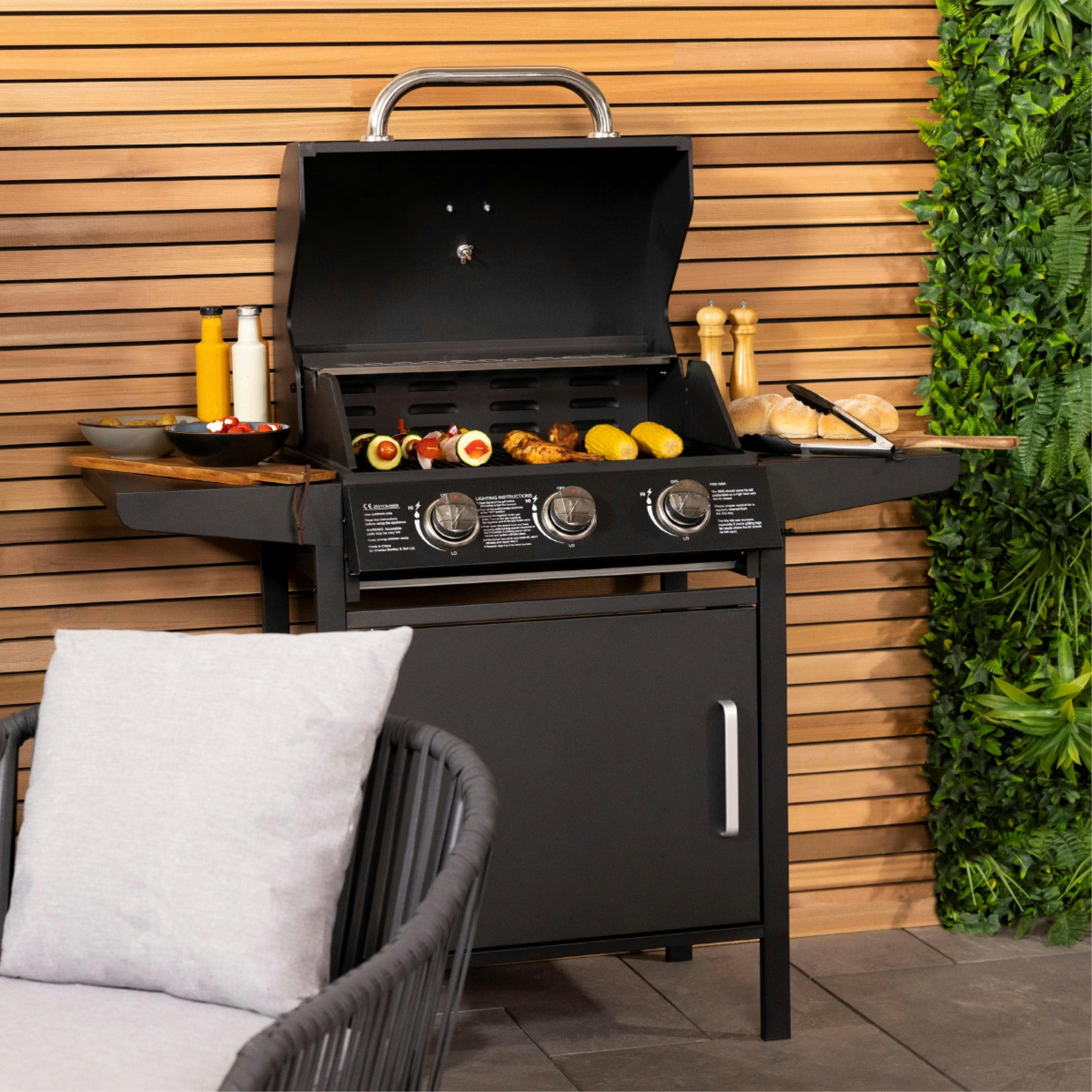 Charles Bentley 3 Burner Gas BBQ - Black