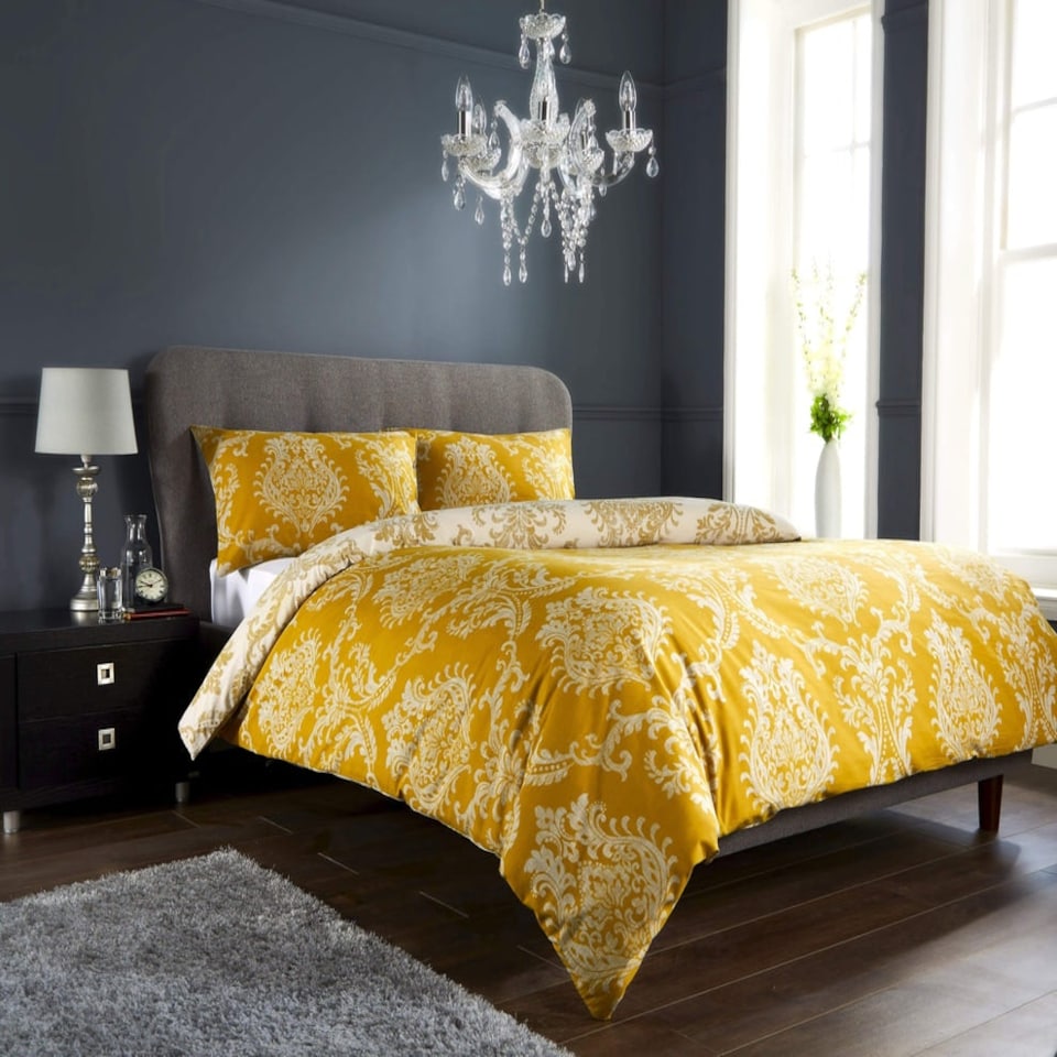 Royal Damask Duvet Set in Gold - Super King | Gold | Gold | Super King
