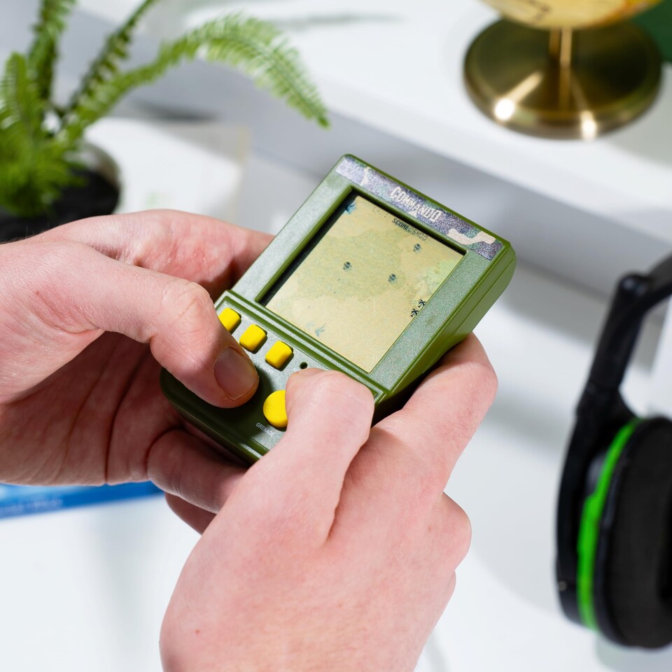 image 1 of Commando Keyring Arcade Game with LCD Screen & Classic Gameplay
