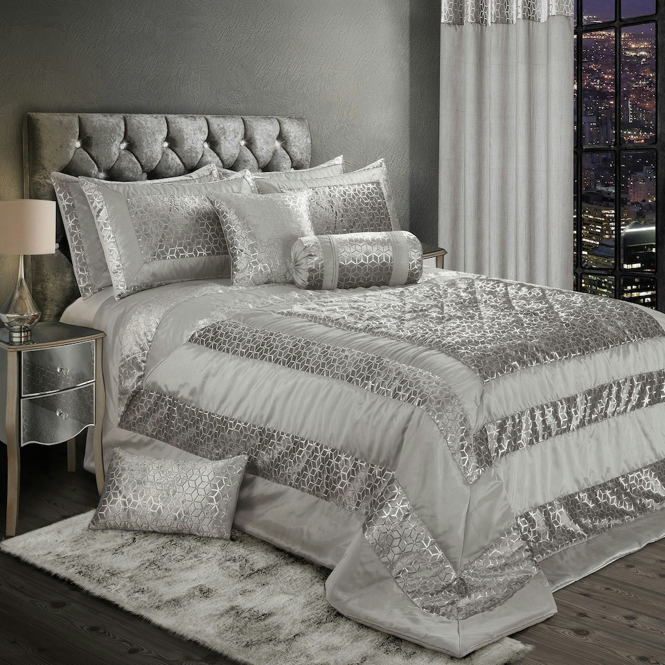 image 1 of Intimates Vera Foil Printed Quilted Bedspread Red | Red | Single