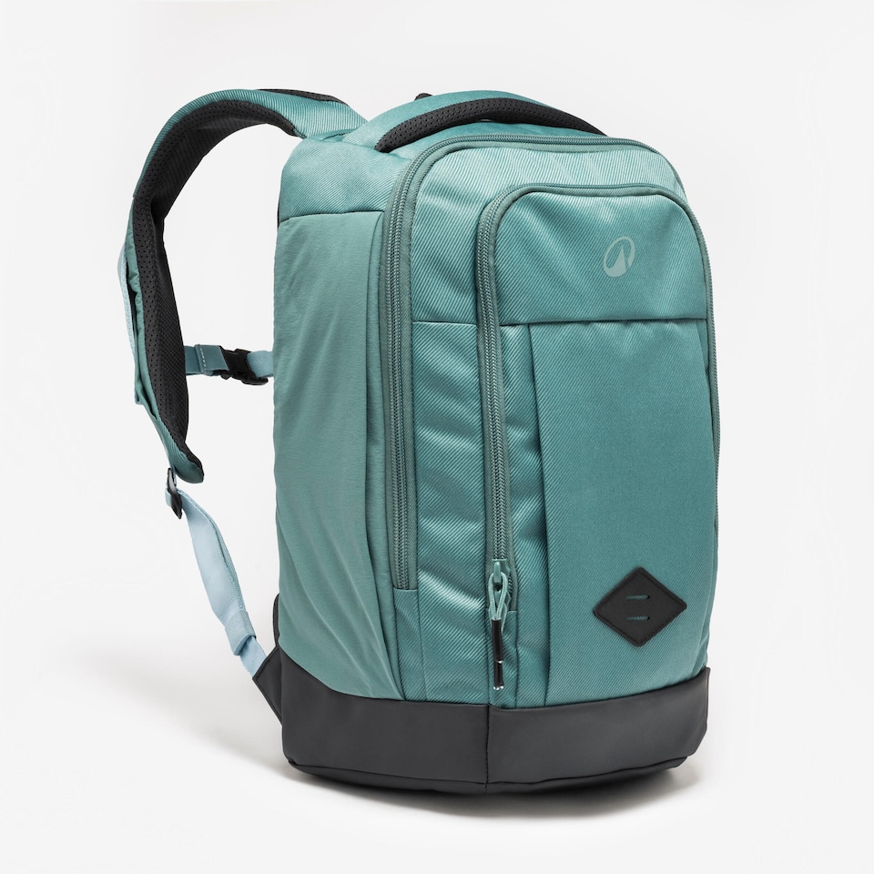 image 1 of Decathlon Multi-pocket hiking backpack 16 L, Escape 500